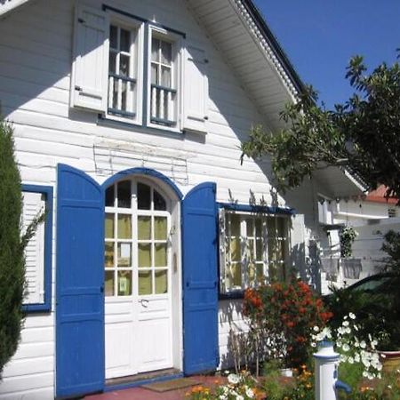 Gite Les Carillons Hostel ซีลาโอส ภายนอก รูปภาพ