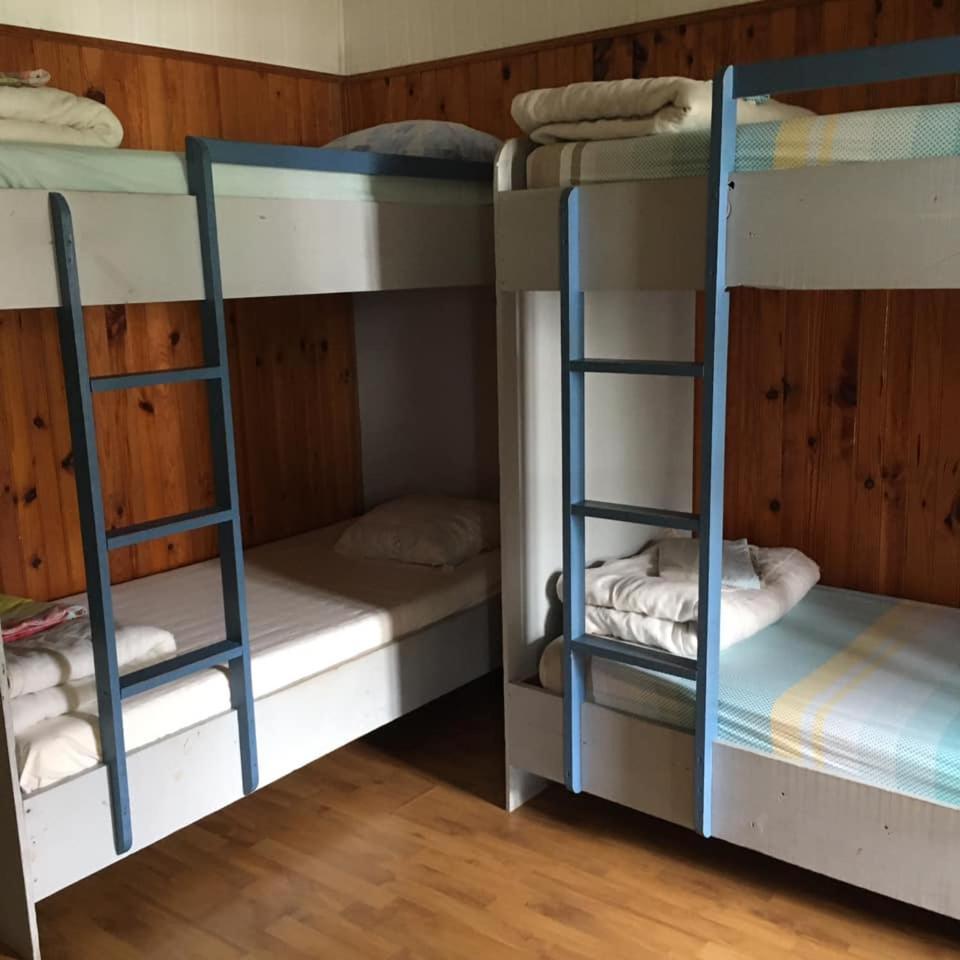 Gite Les Carillons Hostel ซีลาโอส ภายนอก รูปภาพ